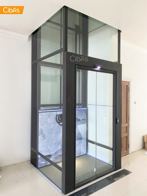 Khánh Hòa - Voyager V80i Galaxy trong căn biệt thự 5 tầng xây mới